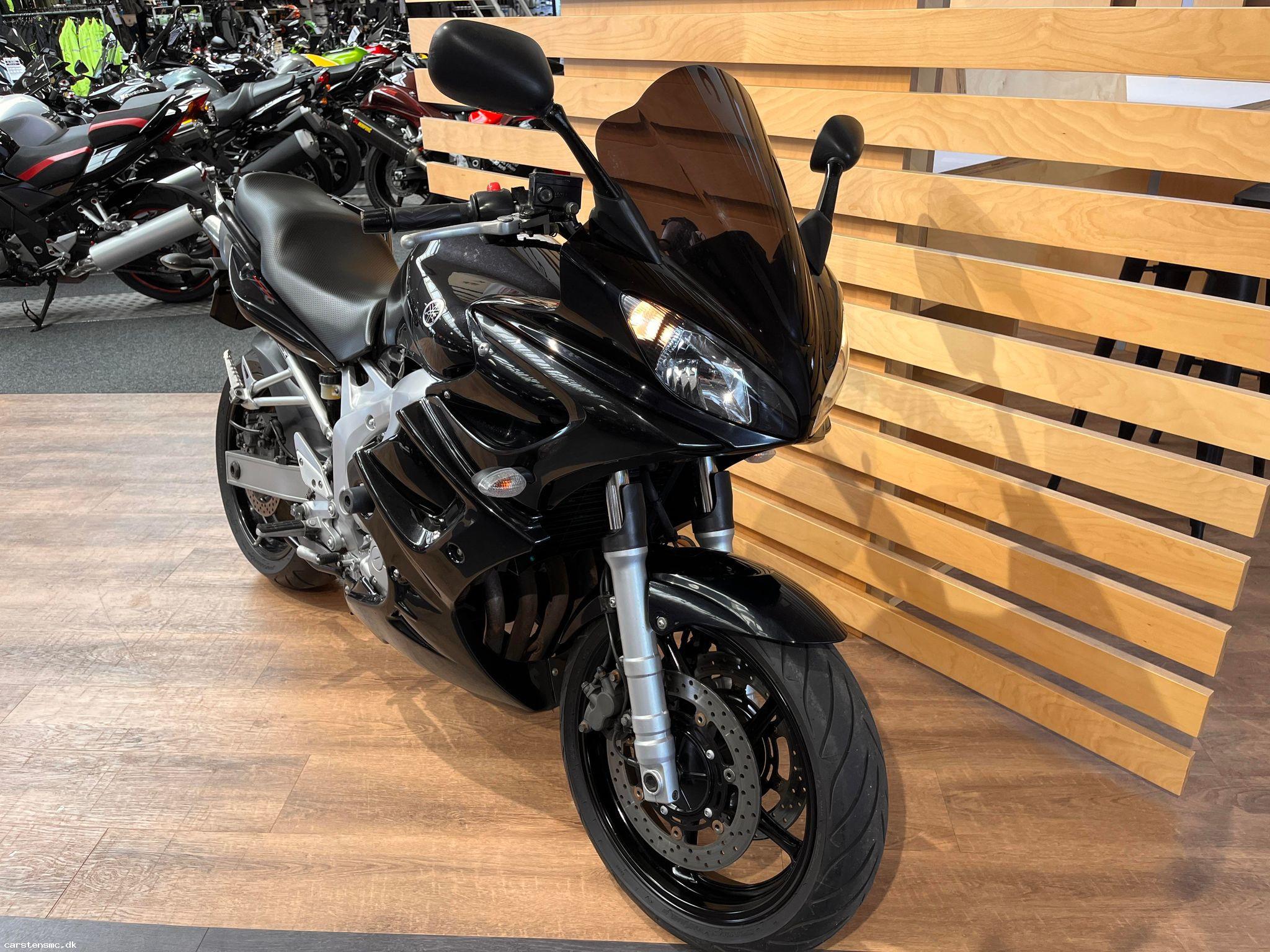Yamaha FZ6