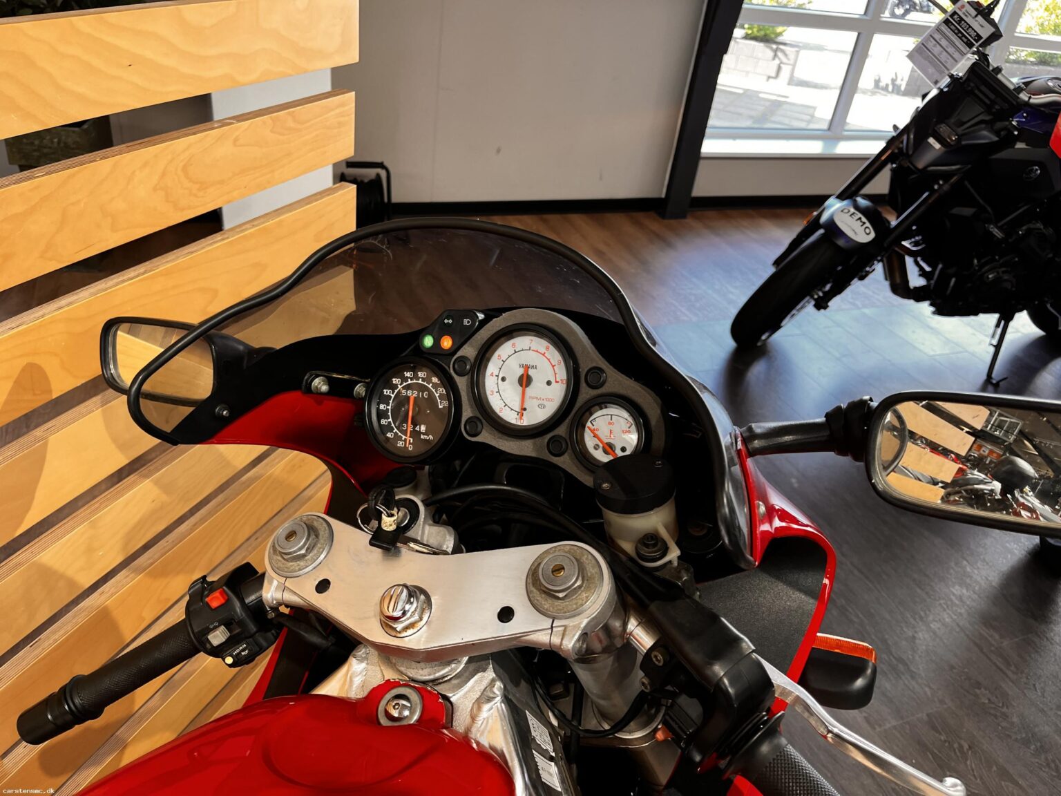 Yamaha SZR 660