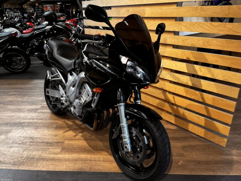 Yamaha FZ6