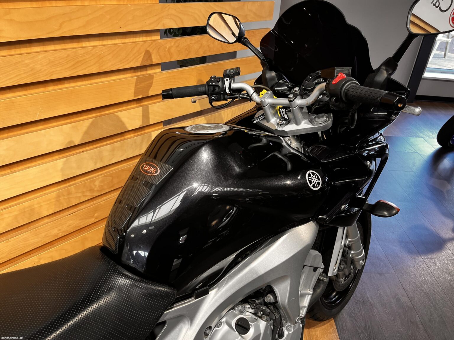 Yamaha FZ6