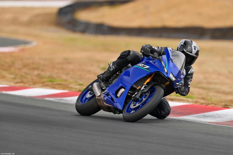 Yamaha YZF R7
