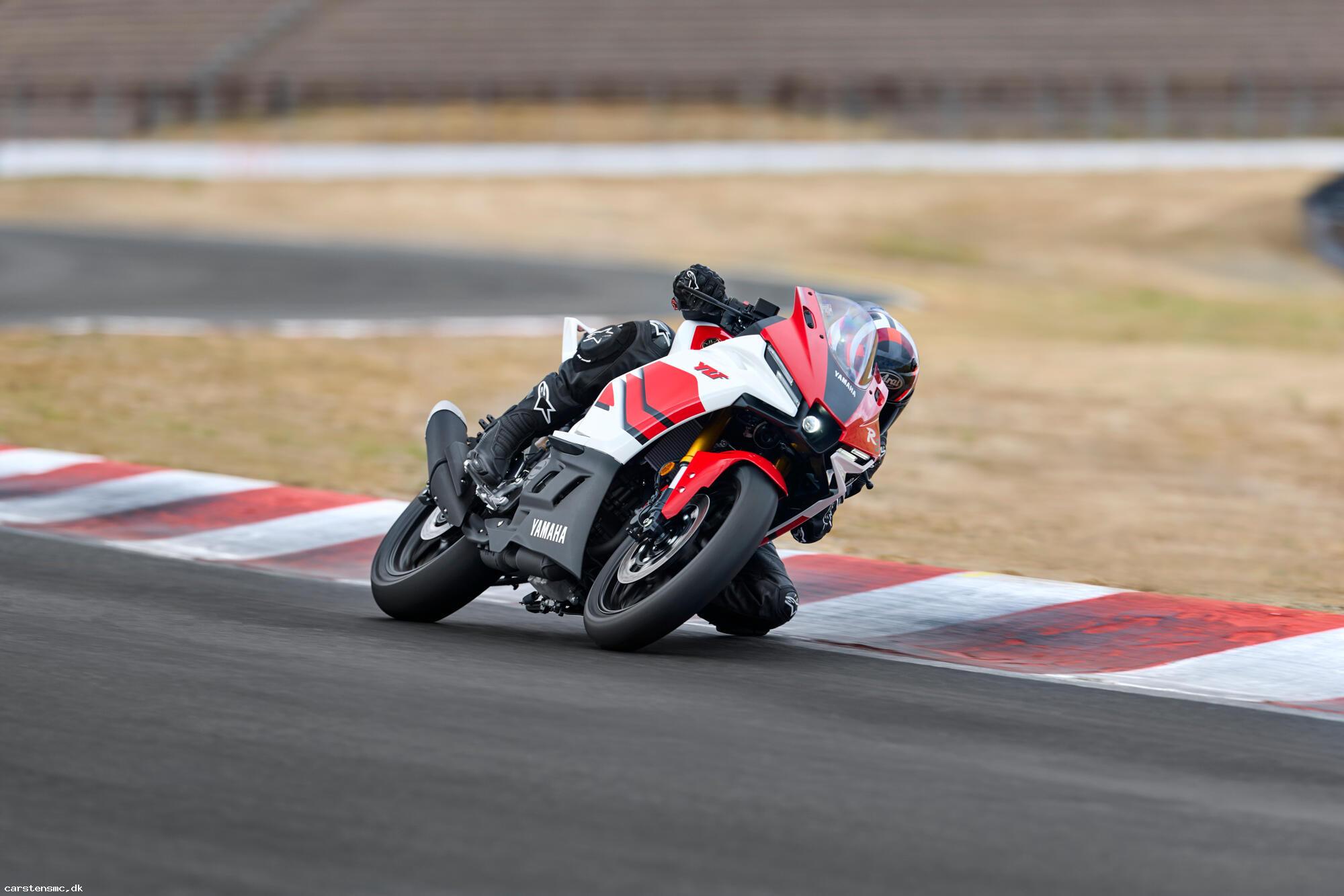 Yamaha YZF R7