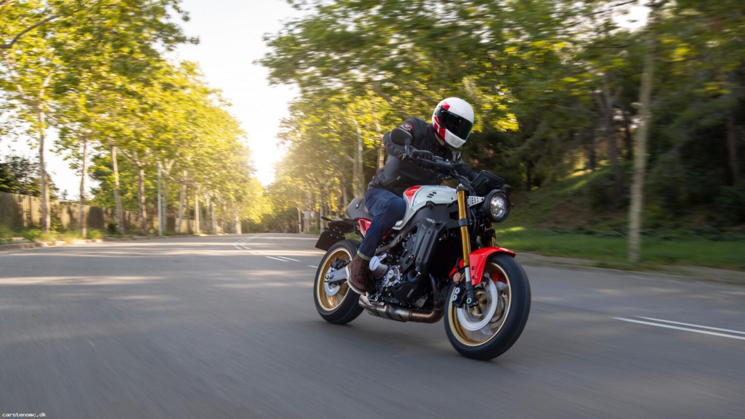 Yamaha XSR 900