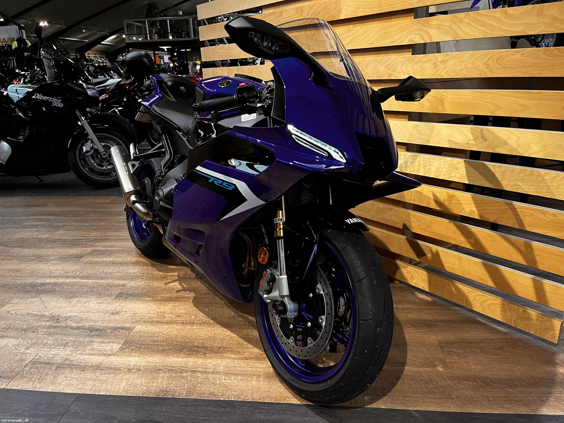 Yamaha YZF R9