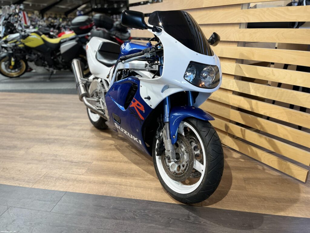 Suzuki GSXR 750