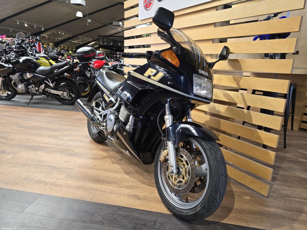 Yamaha FJ 1200