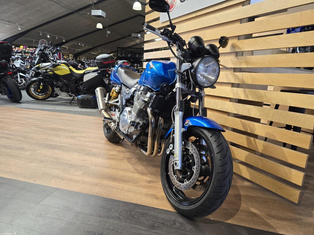 Yamaha XJR 1300
