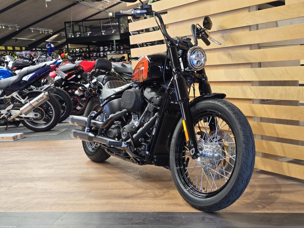 Harley-Davidson FXBBS Street Bob