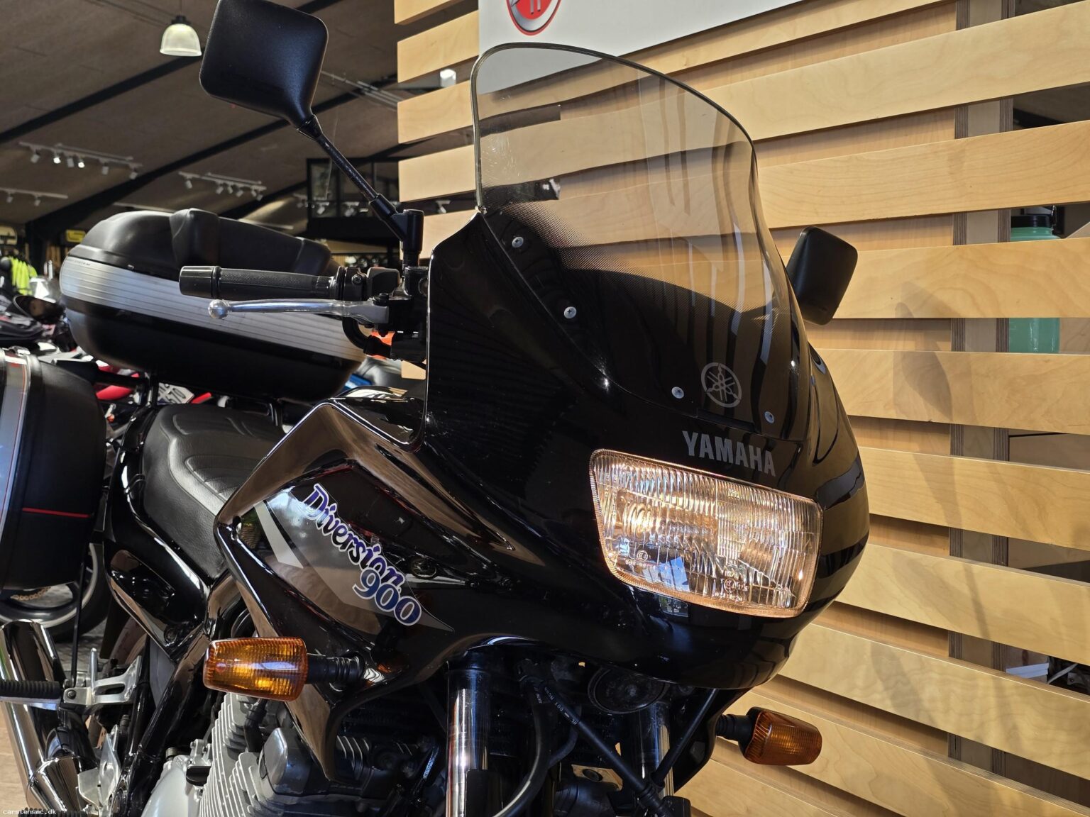 Yamaha XJ 900