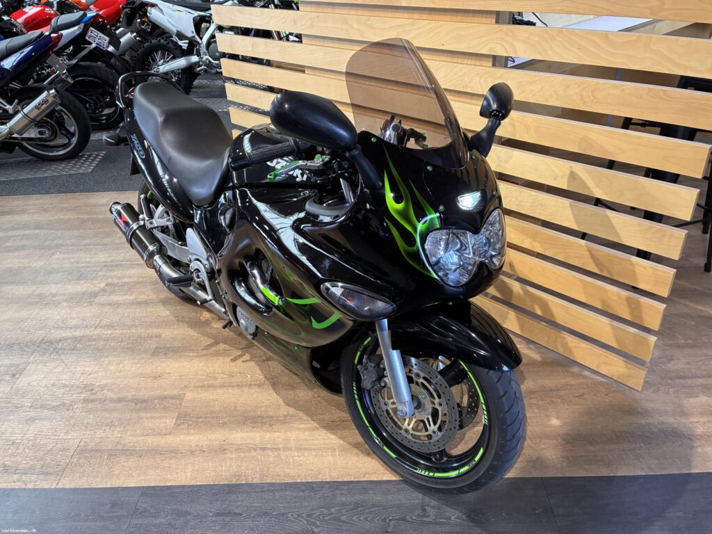 Suzuki GSX 750 F