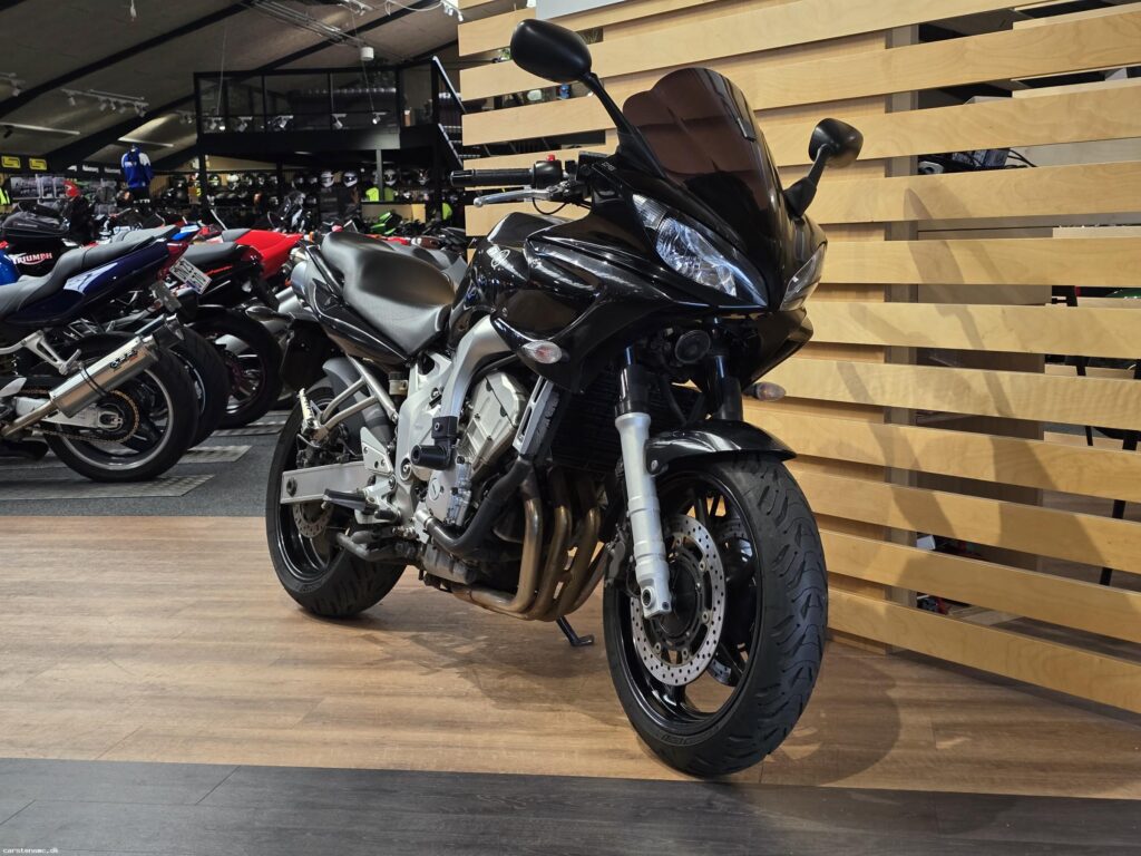 Yamaha FZ6