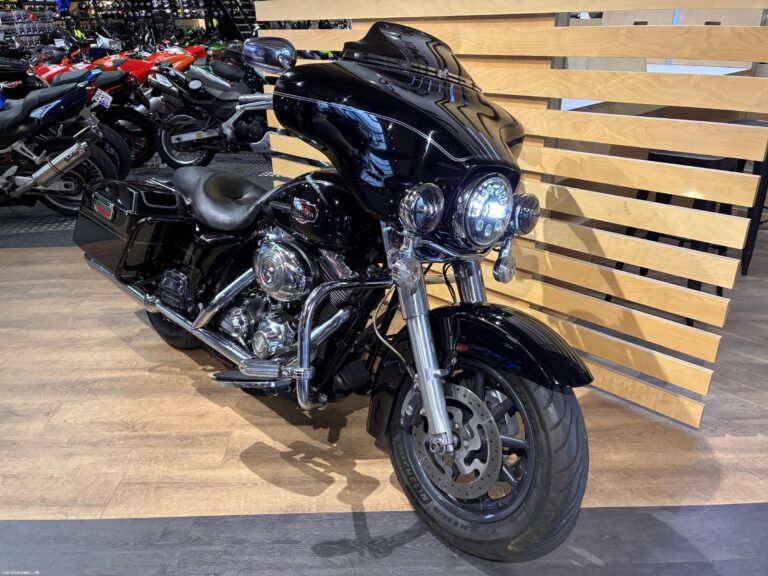 Harley-Davidson FLHTCU Electra Glide Ultra Classic